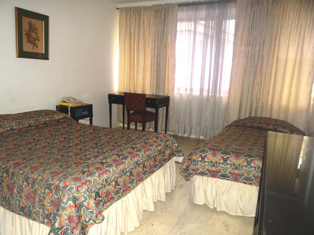 Hotel Nutibara Express Medellín Chambre photo